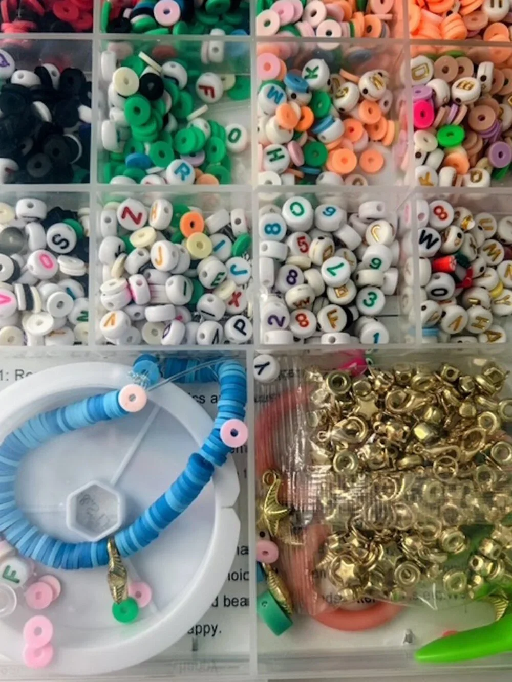 Redtwo Clay Beads Bracelet Making Kit, Flat 24 Different